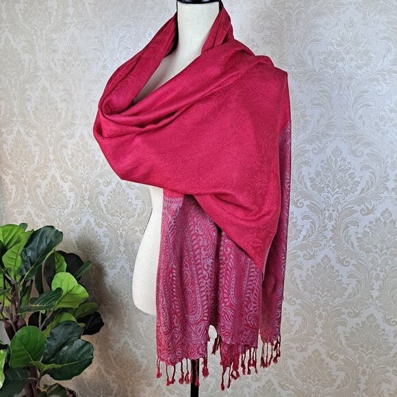 Bright Pink Silver Pashmina Scarf Wrap Fringed Ends Paisley Pattern EUC